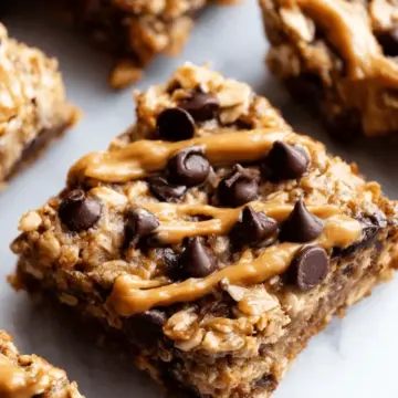 Peanut Butter Banana Chocolate Chip Oatmeal Bars