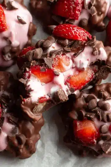 Chocolate Strawberry Yogurt Clusters (Viral Recipe!)